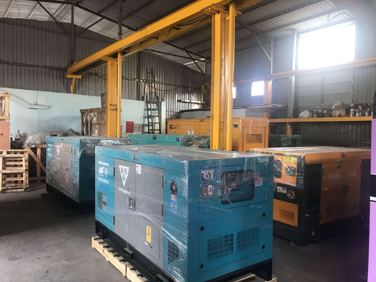 Kho máy phát điện uy tín