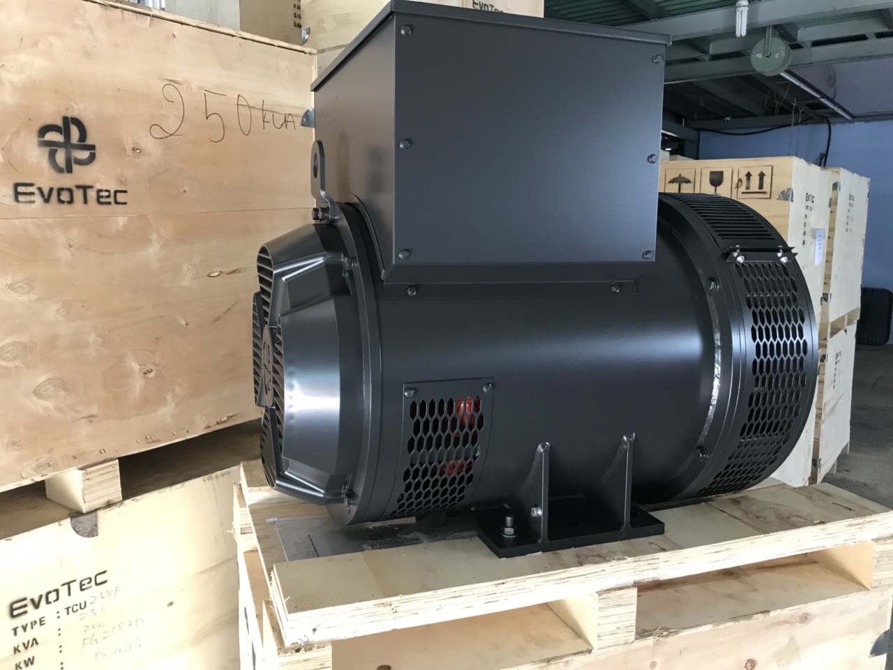 Đầu phát điện EVOTEC 200KVA