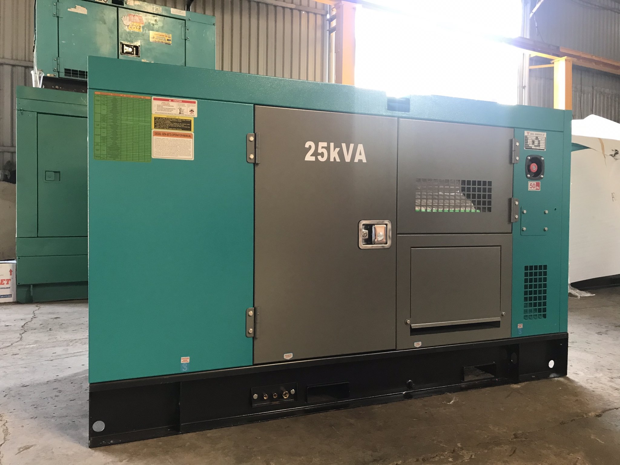 Máy phát điện 25KVA - Máy phát điện Nhật