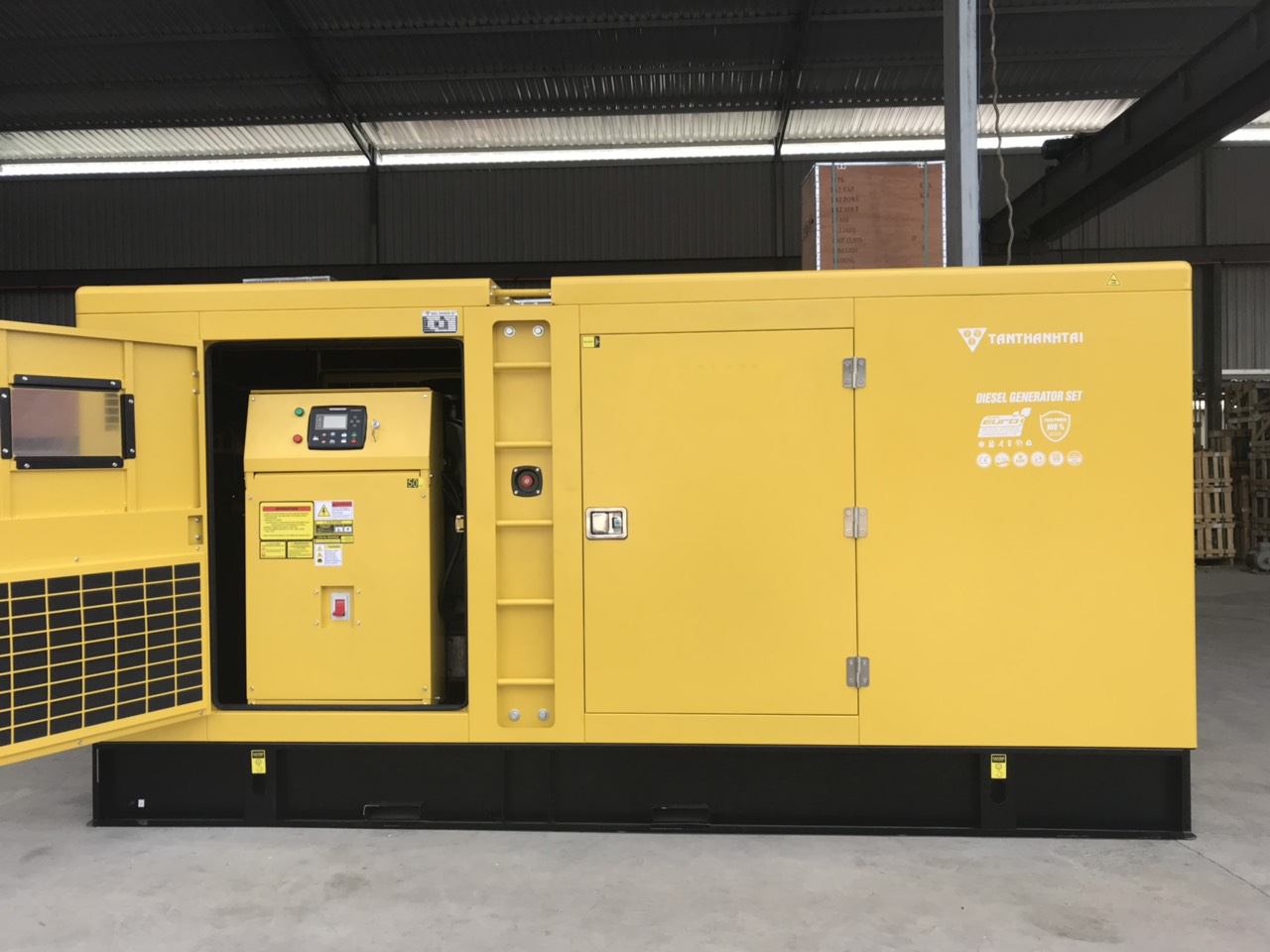 Máy phát điện mới Mitsubishi 30KVA