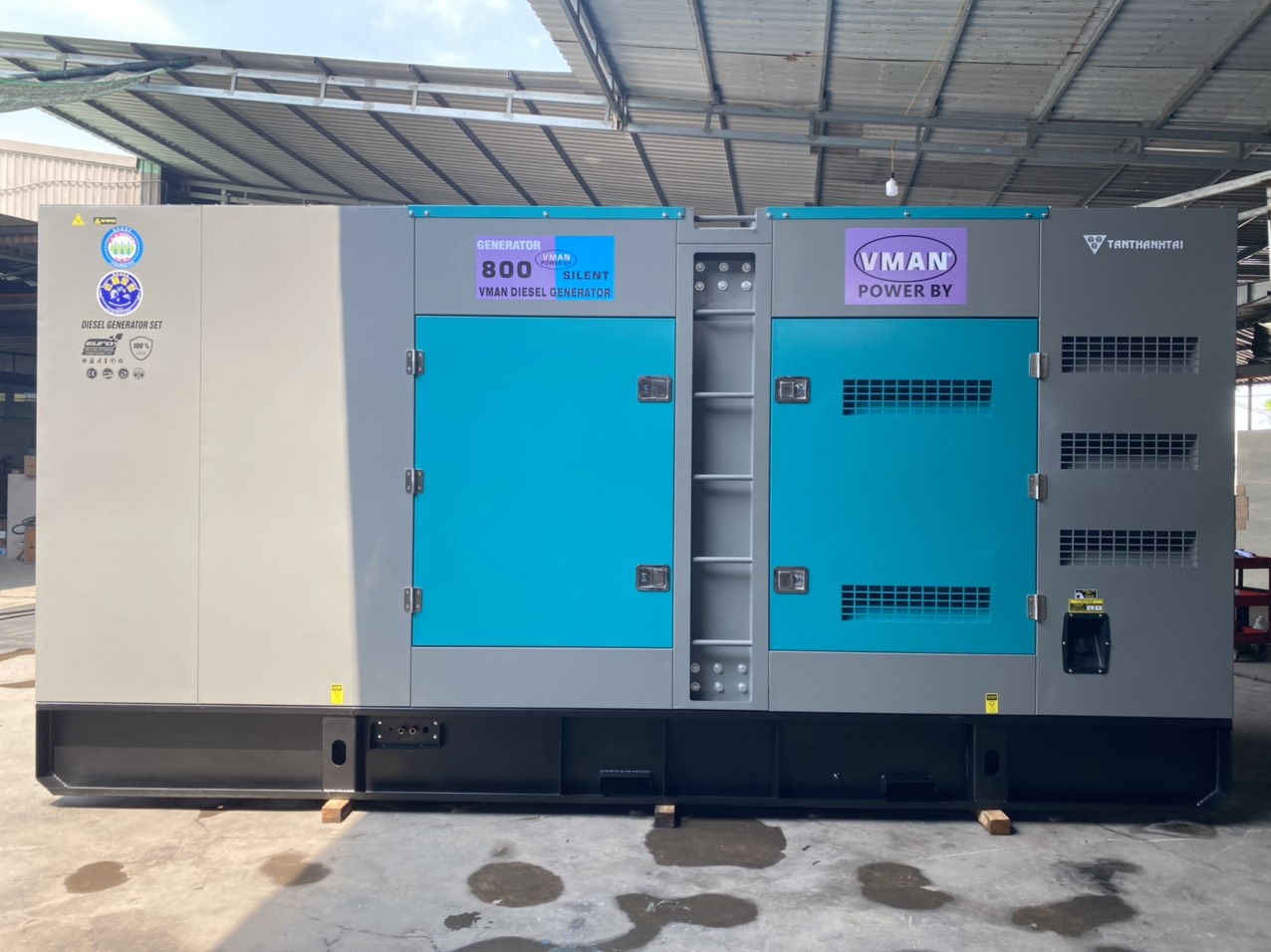 Máy phát điện VMan 800KVA siêu khủng ,Phục vụ cho các tòa nhà, công trình , trang trại